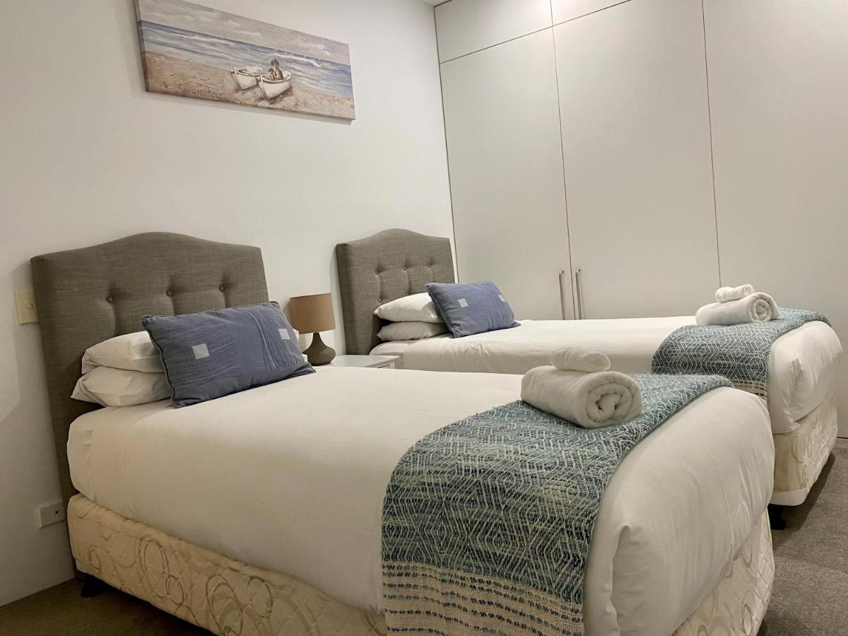 Air On Broadbeach - Stunning Ocean Views! غولد كوست المظهر الخارجي الصورة