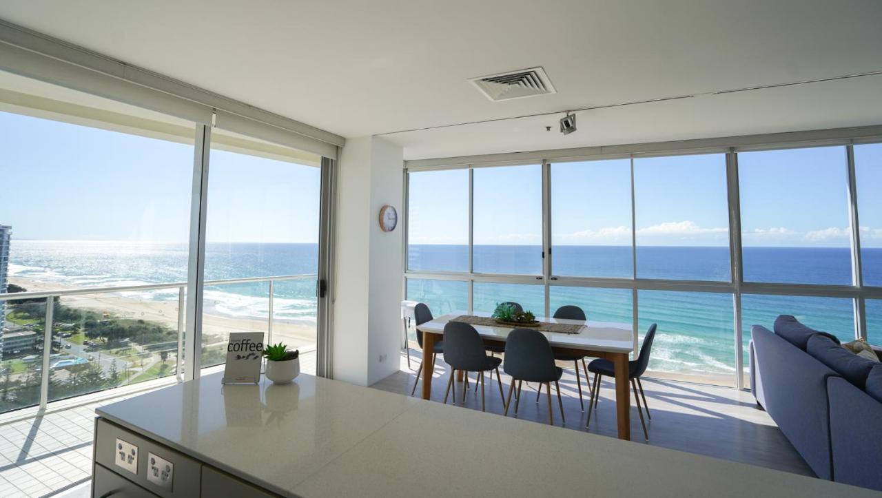 Air On Broadbeach - Stunning Ocean Views! غولد كوست المظهر الخارجي الصورة