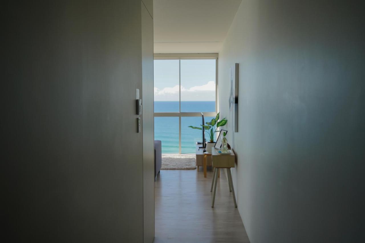 Air On Broadbeach - Stunning Ocean Views! غولد كوست المظهر الخارجي الصورة