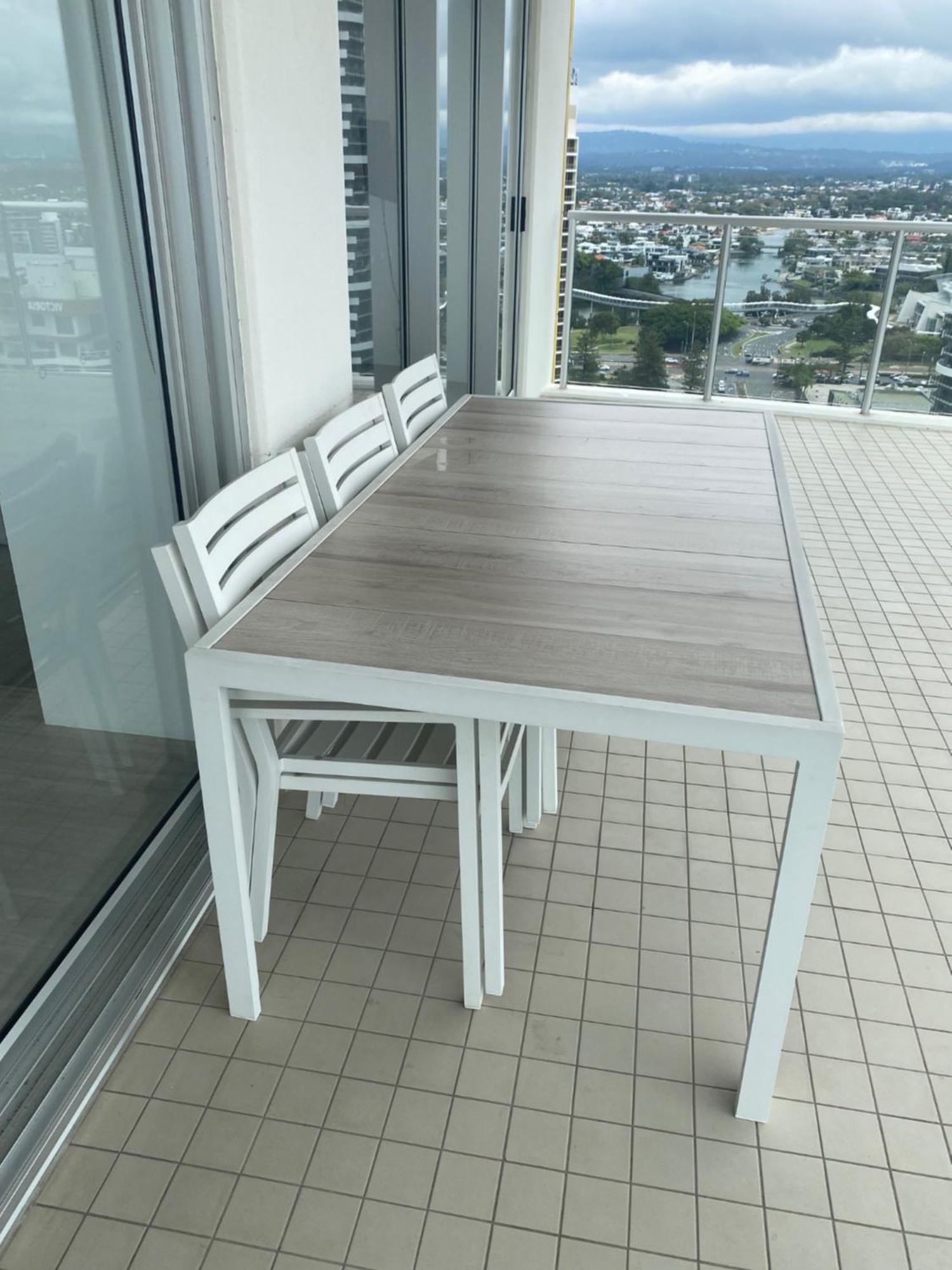 Air On Broadbeach - Stunning Ocean Views! غولد كوست المظهر الخارجي الصورة